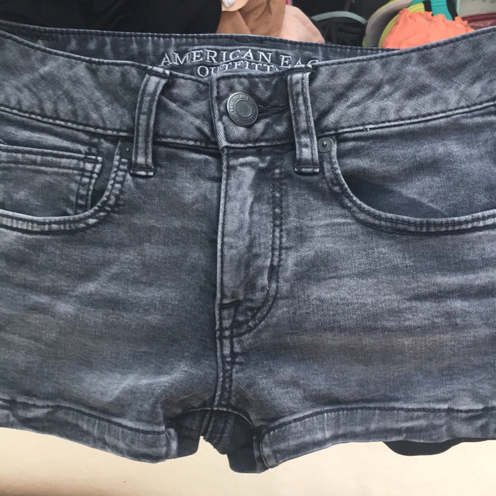 AE super stretch black shorts